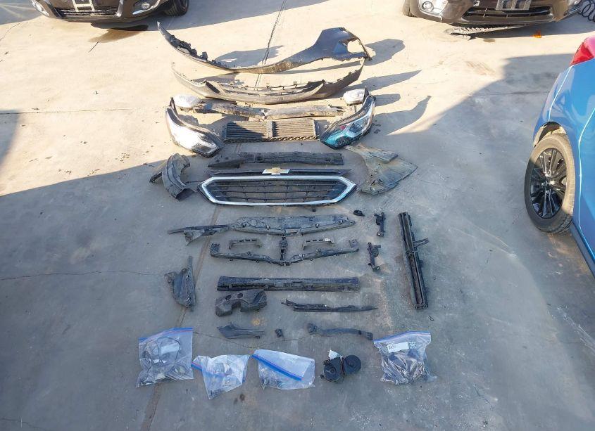 Photo 12 of 2018 Chevrolet Equinox LT (VIN 2GNAXJEV7J6229432)