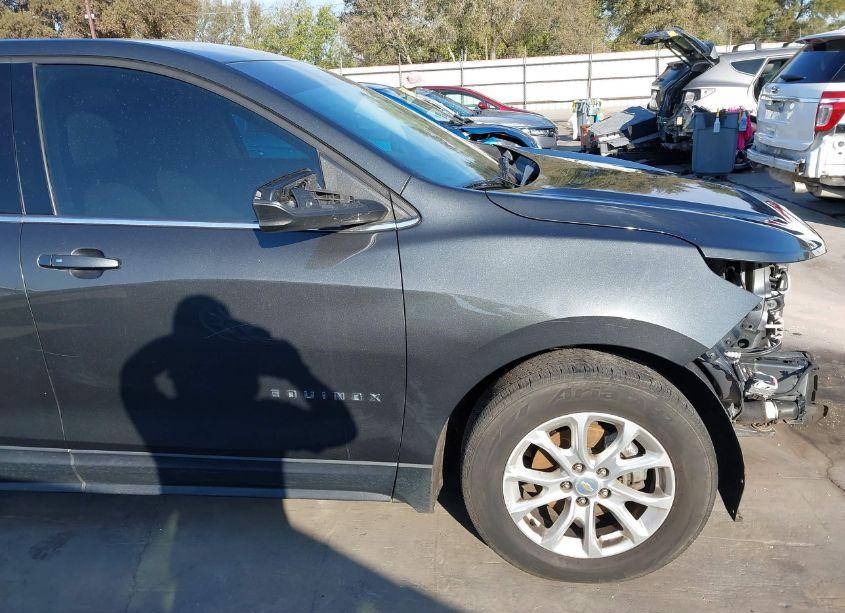 Photo 20 of 2018 Chevrolet Equinox LT (VIN 2GNAXJEV7J6229432)