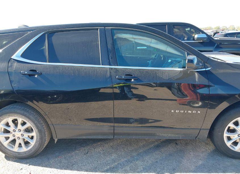 Photo 12 of 2018 Chevrolet Equinox LT (VIN 2GNAXJEV7J6259613)