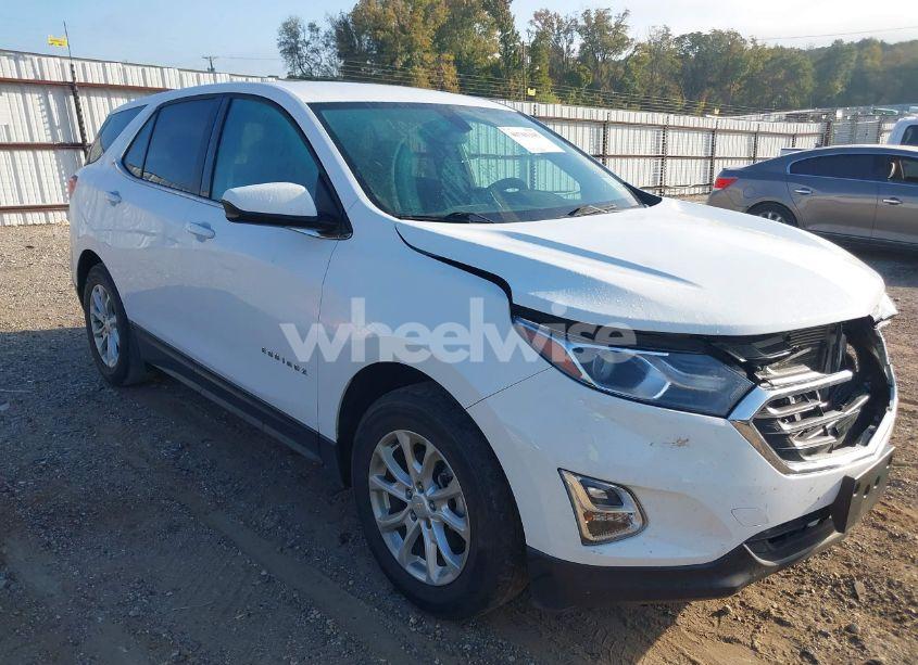 2018 Chevrolet Equinox LT (VIN 2GNAXJEV7J6259837) main photo