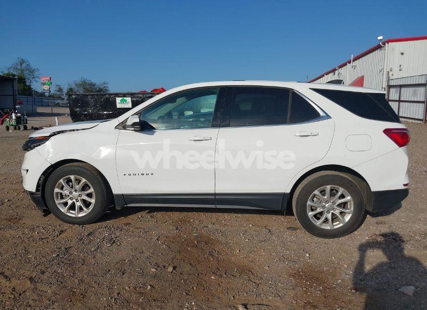 Photo 15 of 2018 Chevrolet Equinox LT (VIN 2GNAXJEV7J6259837)