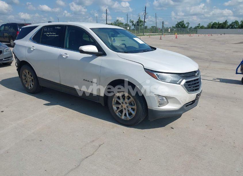 2018 Chevrolet Equinox LT (VIN 2GNAXJEV7J6293518) main photo