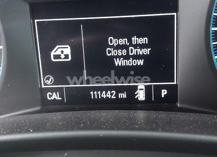 Photo 15 of 2018 Chevrolet Equinox LT (VIN 2GNAXJEV7J6293518)