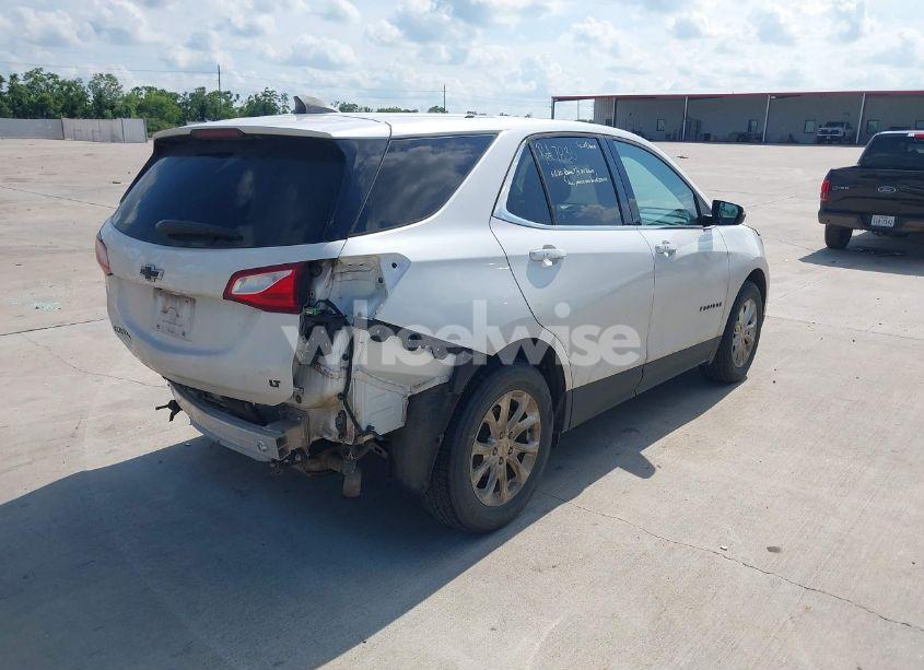 Photo 4 of 2018 Chevrolet Equinox LT (VIN 2GNAXJEV7J6293518)