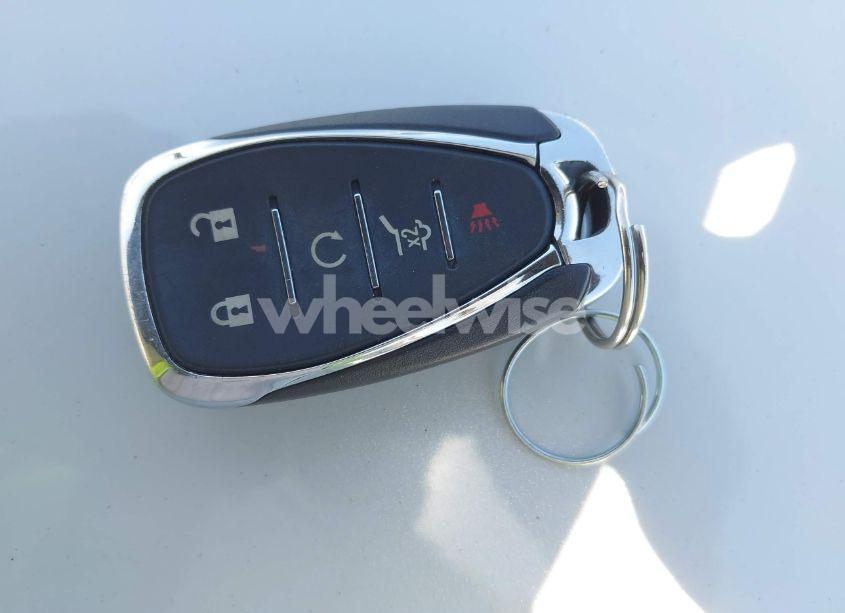 Photo 11 of 2018 Chevrolet Equinox LT (VIN 2GNAXJEV7J6297066)