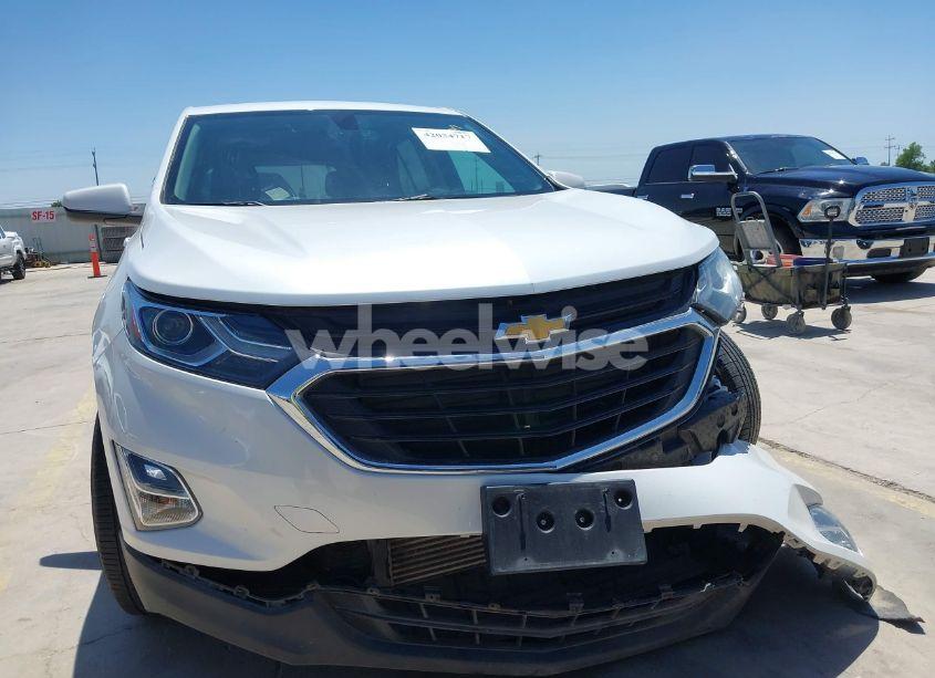 Photo 12 of 2018 Chevrolet Equinox LT (VIN 2GNAXJEV7J6297066)