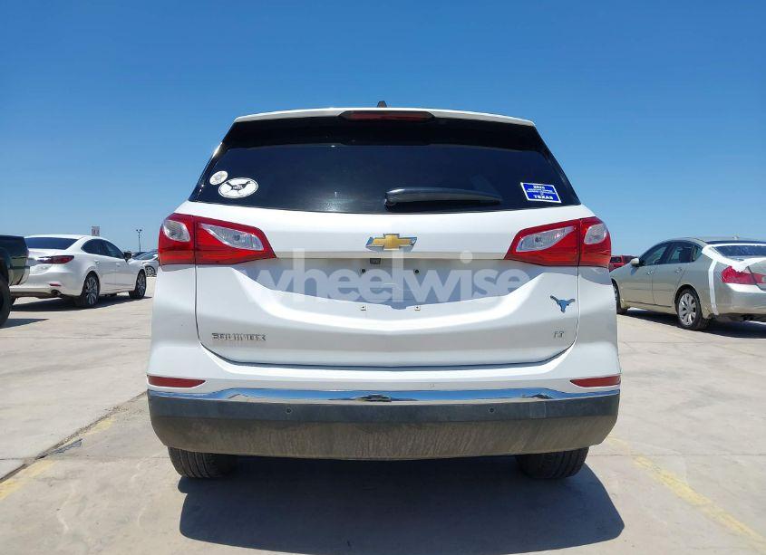 Photo 16 of 2018 Chevrolet Equinox LT (VIN 2GNAXJEV7J6297066)