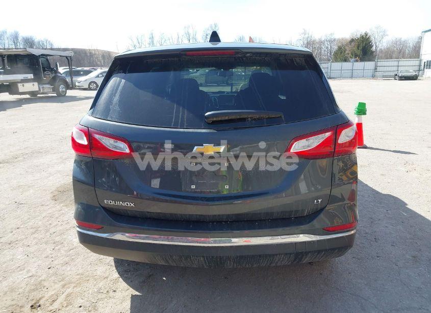 Photo 16 of 2018 Chevrolet Equinox LT (VIN 2GNAXJEV7J6306851)