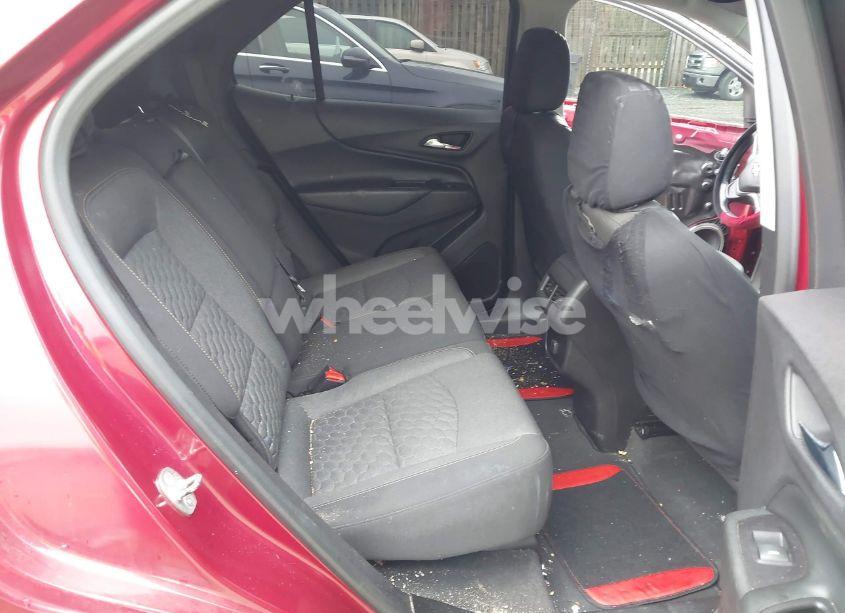 Photo 8 of 2018 Chevrolet Equinox LT (VIN 2GNAXJEV7J6314352)