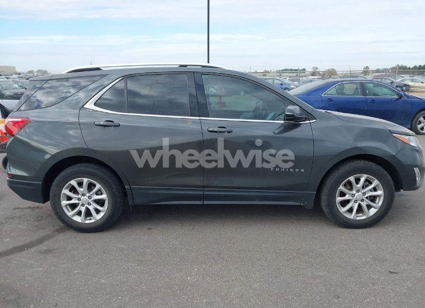 Photo 14 of 2018 Chevrolet Equinox LT (VIN 2GNAXJEV7J6314464)