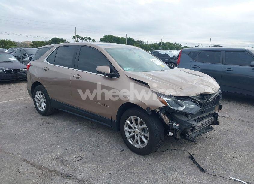 2018 Chevrolet Equinox LT (VIN 2GNAXJEV7J6332348) main photo