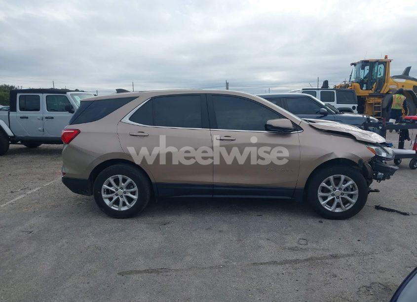 Photo 14 of 2018 Chevrolet Equinox LT (VIN 2GNAXJEV7J6332348)