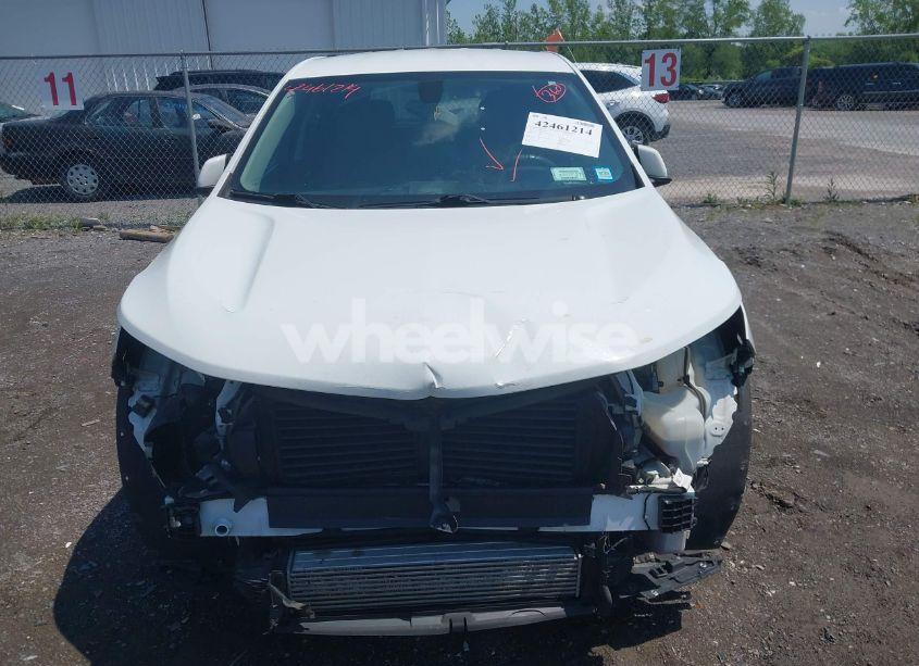 Photo 12 of 2018 Chevrolet Equinox LT (VIN 2GNAXJEV7J6336609)