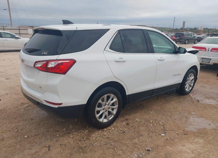 Photo 4 of 2018 Chevrolet Equinox LT (VIN 2GNAXJEV7J6340885)