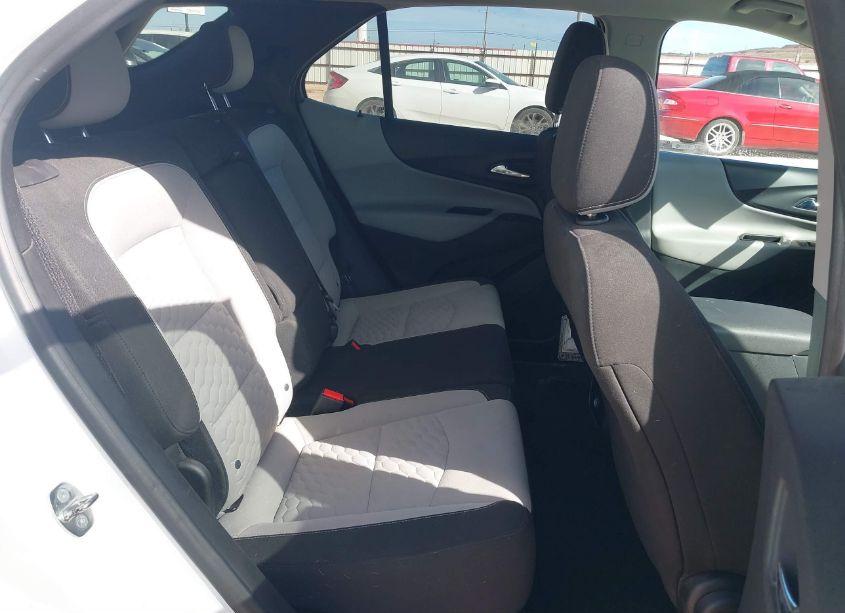 Photo 8 of 2018 Chevrolet Equinox LT (VIN 2GNAXJEV7J6340885)