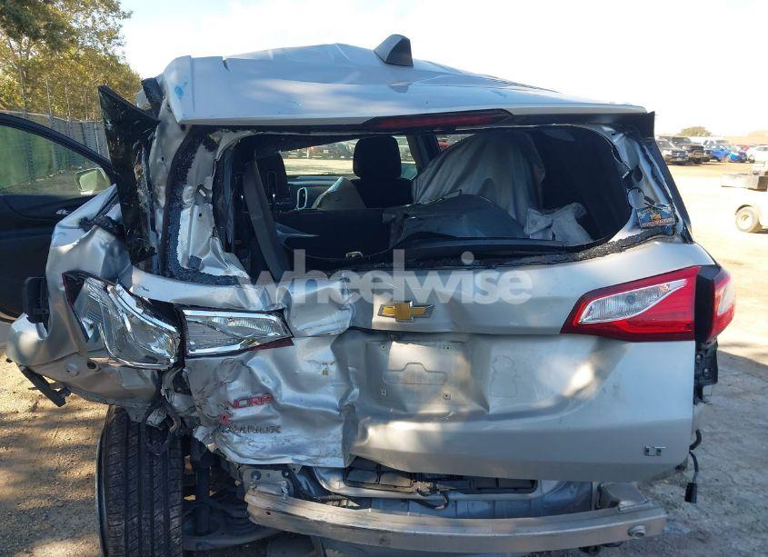 Photo 6 of 2019 Chevrolet Equinox (VIN 2GNAXJEV7K6257216)