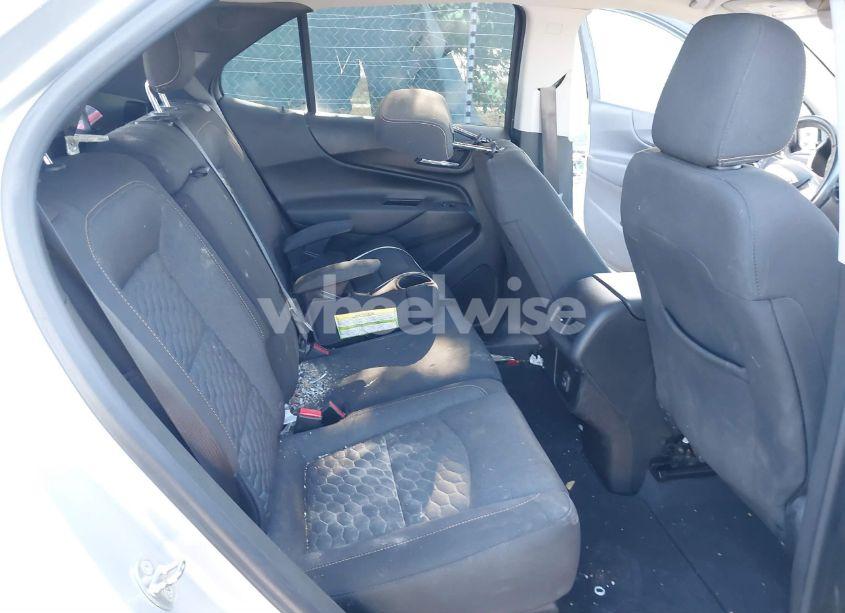 Photo 8 of 2019 Chevrolet Equinox (VIN 2GNAXJEV7K6257216)