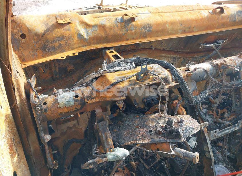 Photo 7 of 2019 Chevrolet Equinox LT (VIN 2GNAXJEV7K6260505)