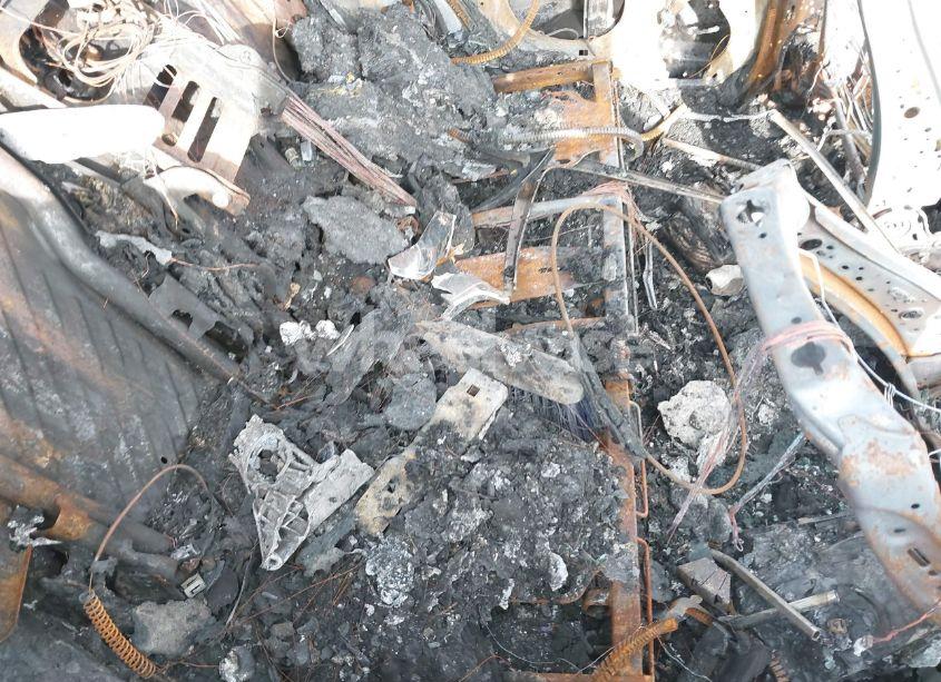 Photo 8 of 2019 Chevrolet Equinox LT (VIN 2GNAXJEV7K6260505)