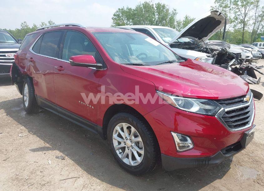 2018 Chevrolet Equinox LT (VIN 2GNAXJEV8J6100857) main photo