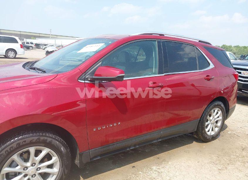 Photo 14 of 2018 Chevrolet Equinox LT (VIN 2GNAXJEV8J6100857)