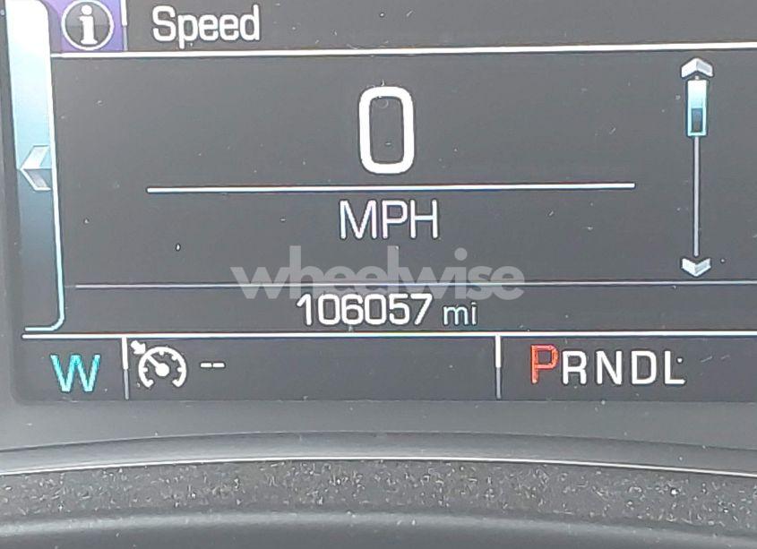 Photo 15 of 2018 Chevrolet Equinox LT (VIN 2GNAXJEV8J6100857)