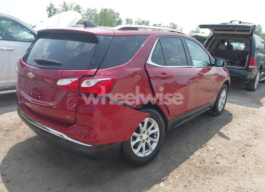 Photo 4 of 2018 Chevrolet Equinox LT (VIN 2GNAXJEV8J6100857)