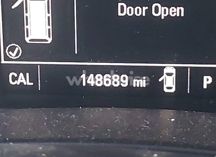 Photo 15 of 2018 Chevrolet Equinox LT (VIN 2GNAXJEV8J6111499)