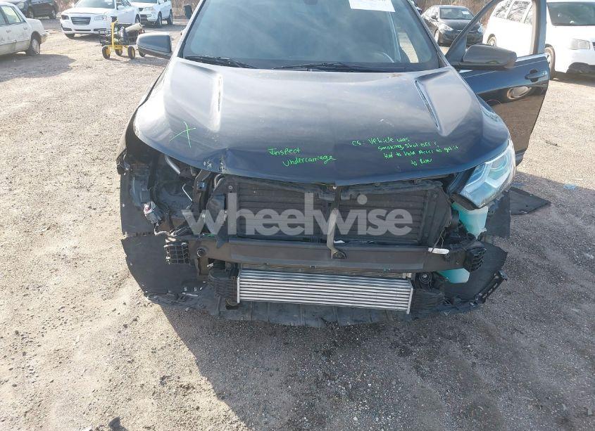 Photo 6 of 2018 Chevrolet Equinox LT (VIN 2GNAXJEV8J6111499)