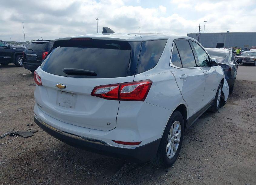 Photo 4 of 2018 Chevrolet Equinox LT (VIN 2GNAXJEV8J6147192)