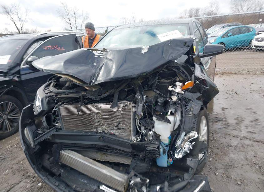 Photo 11 of 2018 Chevrolet Equinox LT (VIN 2GNAXJEV8J6199275)