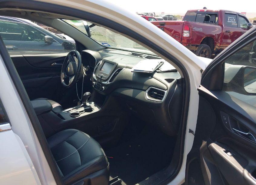 Photo 5 of 2018 Chevrolet Equinox LT (VIN 2GNAXJEV8J6225566)