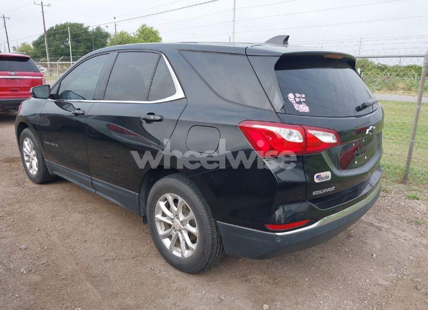 Photo 3 of 2018 Chevrolet Equinox LT (VIN 2GNAXJEV8J6259989)