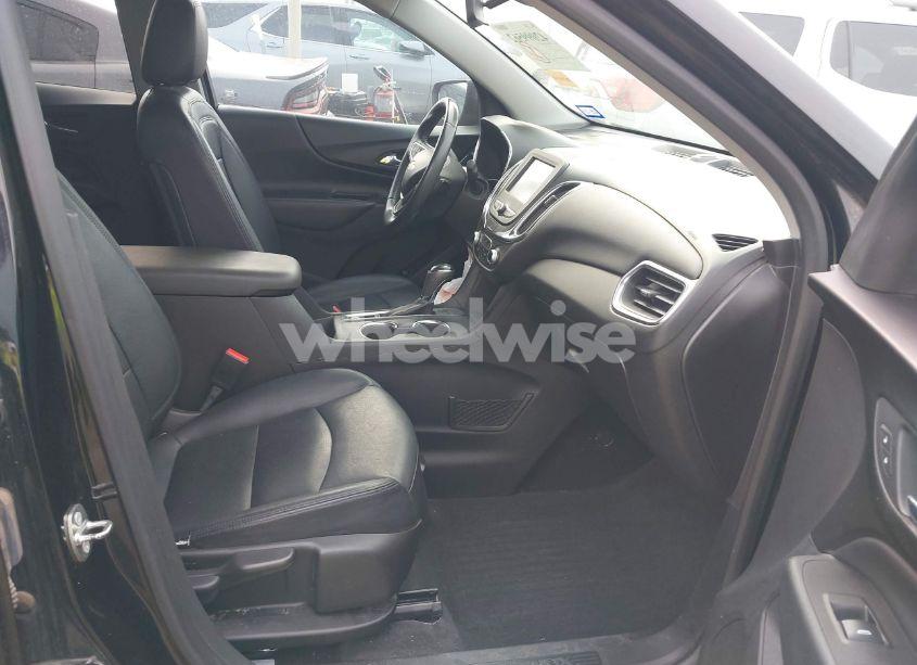 Photo 5 of 2018 Chevrolet Equinox LT (VIN 2GNAXJEV8J6259989)