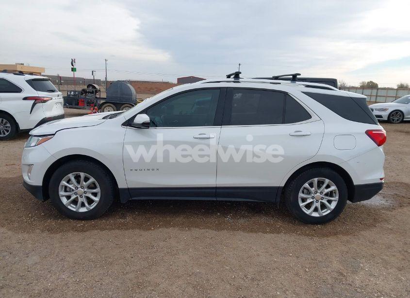Photo 14 of 2018 Chevrolet Equinox LT (VIN 2GNAXJEV8J6277196)