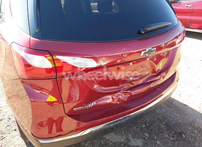 Photo 6 of 2018 Chevrolet Equinox LT (VIN 2GNAXJEV8J6336926)