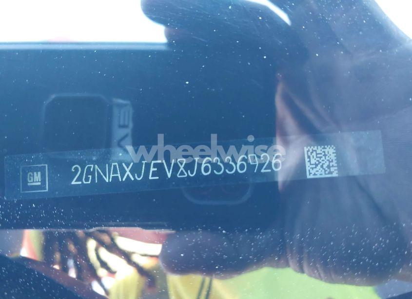 Photo 9 of 2018 Chevrolet Equinox LT (VIN 2GNAXJEV8J6336926)