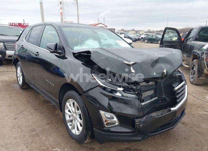 2018 Chevrolet Equinox LT (VIN 2GNAXJEV8J6342631) main photo