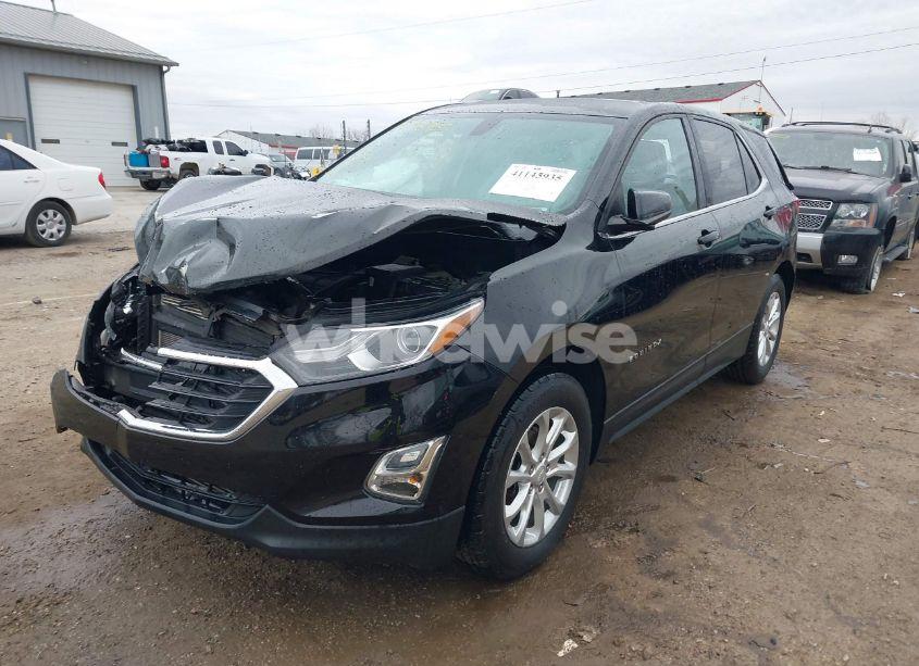 Photo 2 of 2018 Chevrolet Equinox LT (VIN 2GNAXJEV8J6342631)