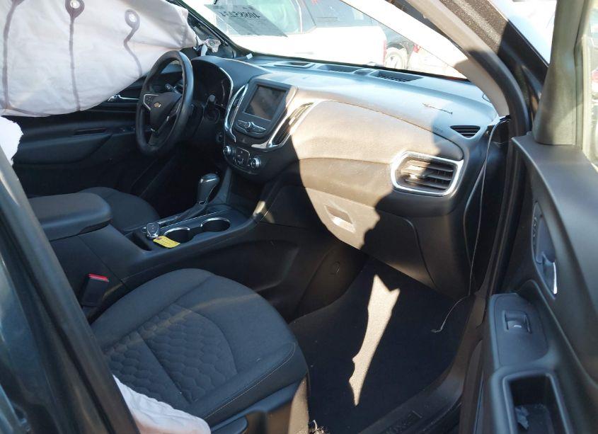 Photo 5 of 2019 Chevrolet Equinox LT (VIN 2GNAXJEV8K6213886)