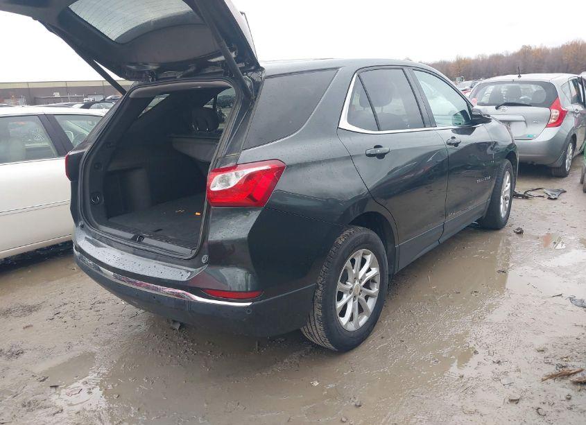 Photo 4 of 2019 Chevrolet Equinox LT (VIN 2GNAXJEV8K6220952)