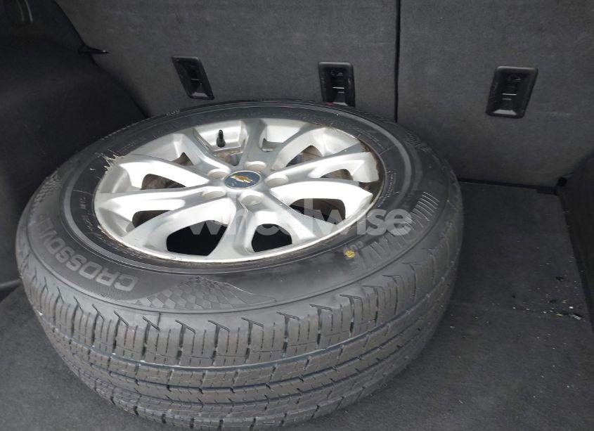 Photo 12 of 2019 Chevrolet Equinox LT (VIN 2GNAXJEV8K6268306)