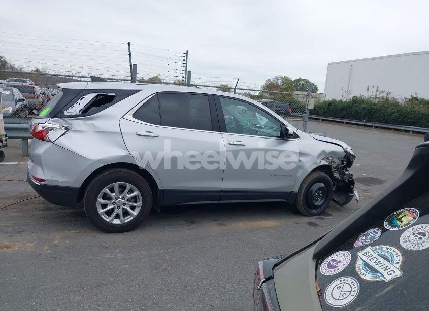 Photo 14 of 2019 Chevrolet Equinox LT (VIN 2GNAXJEV8K6268306)