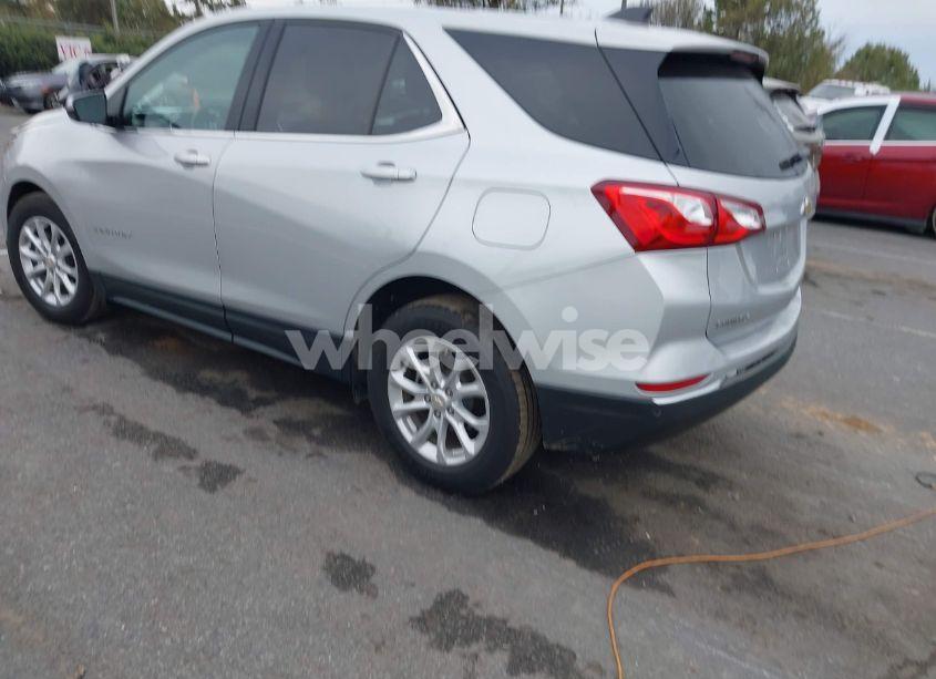 Photo 3 of 2019 Chevrolet Equinox LT (VIN 2GNAXJEV8K6268306)