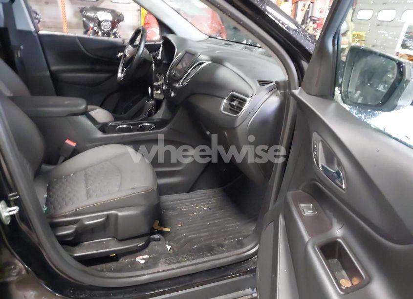 Photo 5 of 2020 Chevrolet Equinox FWD 2FL (VIN 2GNAXJEV8L6211492)