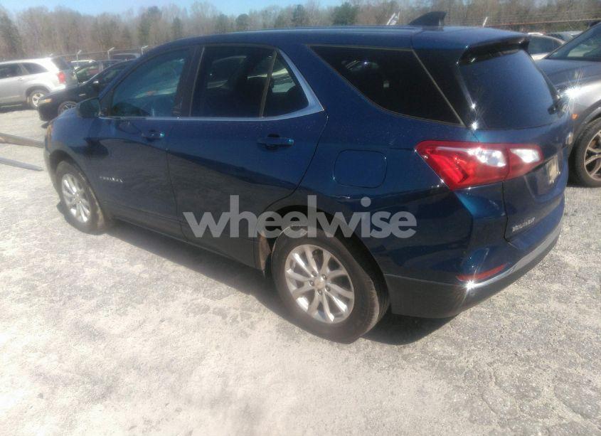 Photo 3 of 2021 Chevrolet Equinox FWD 2FL (VIN 2GNAXJEV8M6150677)