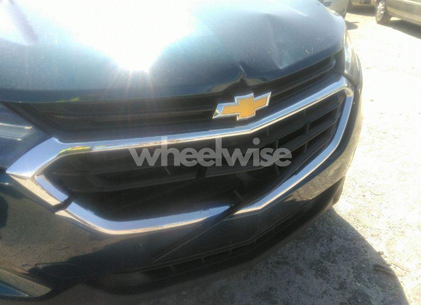 Photo 6 of 2021 Chevrolet Equinox FWD 2FL (VIN 2GNAXJEV8M6150677)