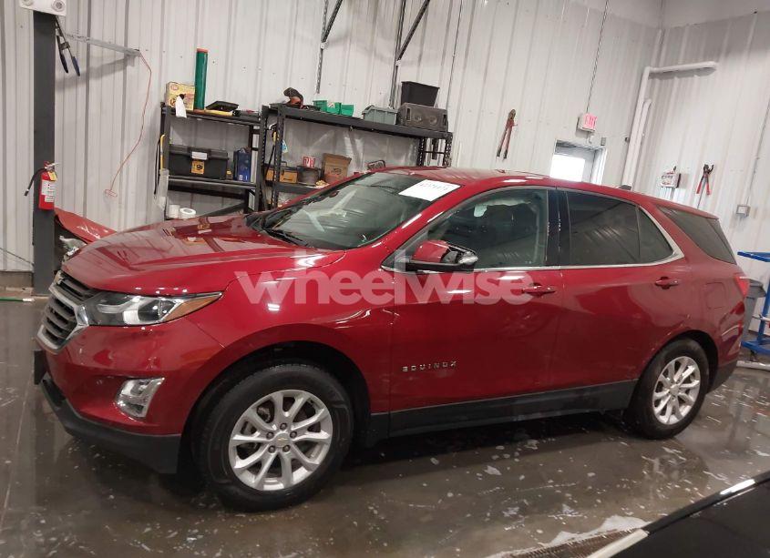 Photo 15 of 2018 Chevrolet Equinox LT (VIN 2GNAXJEV9J6132328)