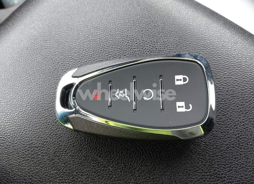 Photo 11 of 2018 Chevrolet Equinox LT (VIN 2GNAXJEV9J6134130)