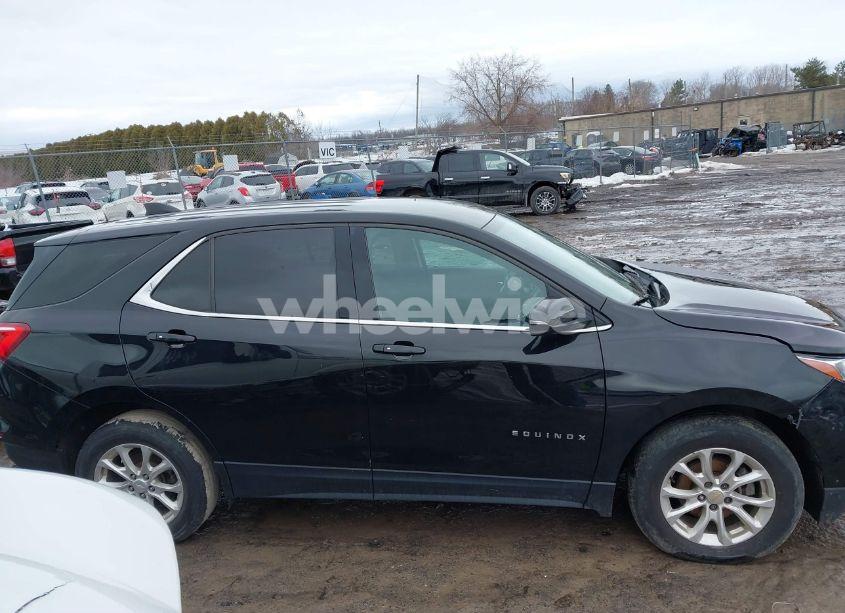 Photo 13 of 2018 Chevrolet Equinox LT (VIN 2GNAXJEV9J6134130)